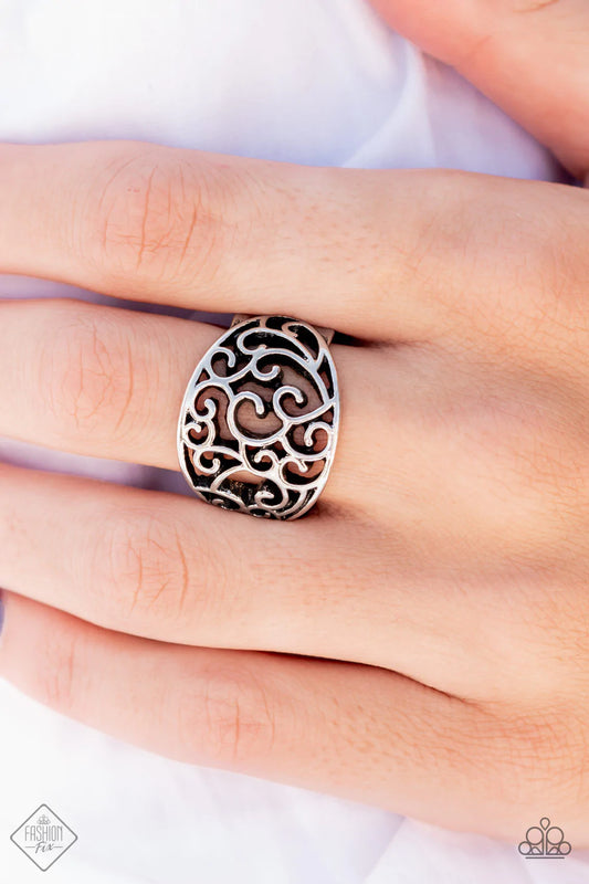 Dreamy Date Night - Silver Ring