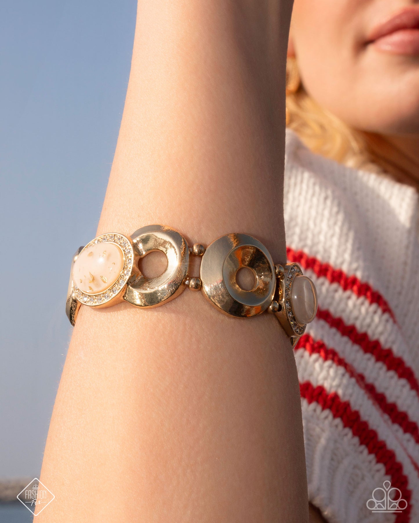 Glimpses of Malibu Trend Blend - April 2025
