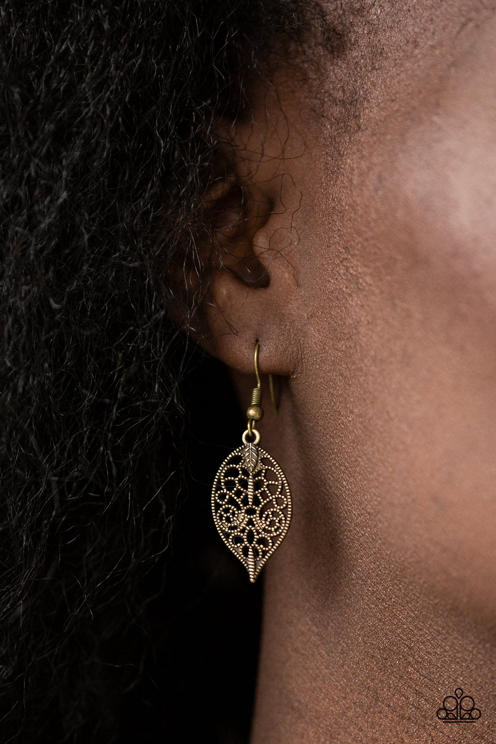 Leafy Lagoon - Brass Necklace