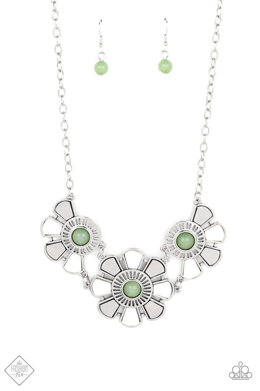 Aquatic Garden - Green Necklace
